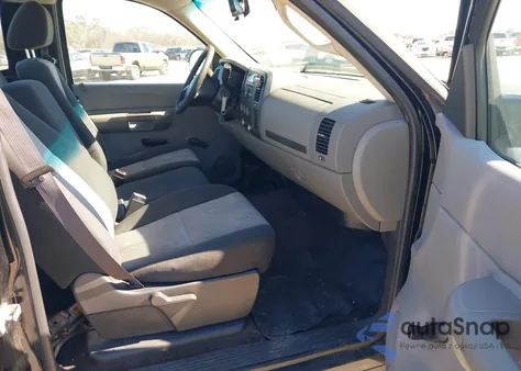 2007 Chevrolet Silverado 1500 Work Truck z USA, uszkodzony, nr VIN 1GCEC14X77Z600319